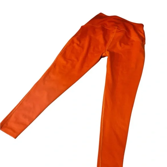 Beyond Yoga Orange Leggings - Picture 4 of 9